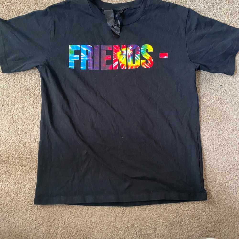 Vlone friends t shirt